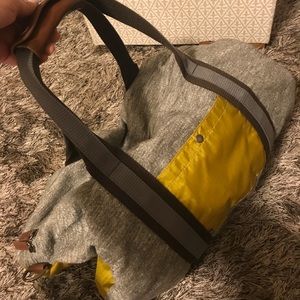 Spurling Lakes Yellow Jersey Weekender Bag, NWOT